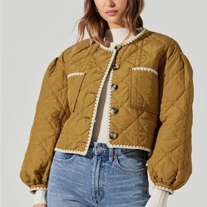 ASTR the label Quilted Jacket with puff sleeve and stitch detail.